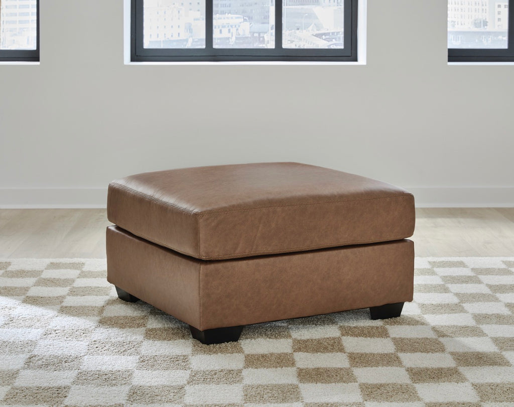 Willowbend Sofa Set image 10