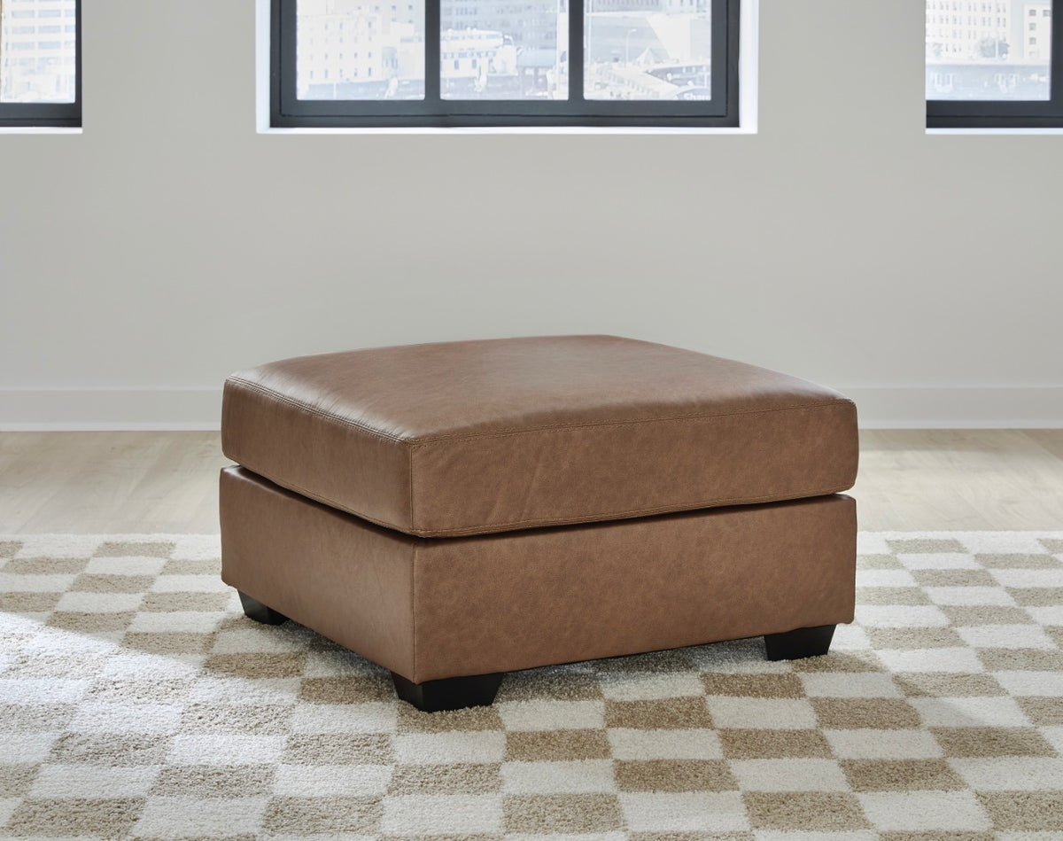 Willowbend Sofa Set image 10
