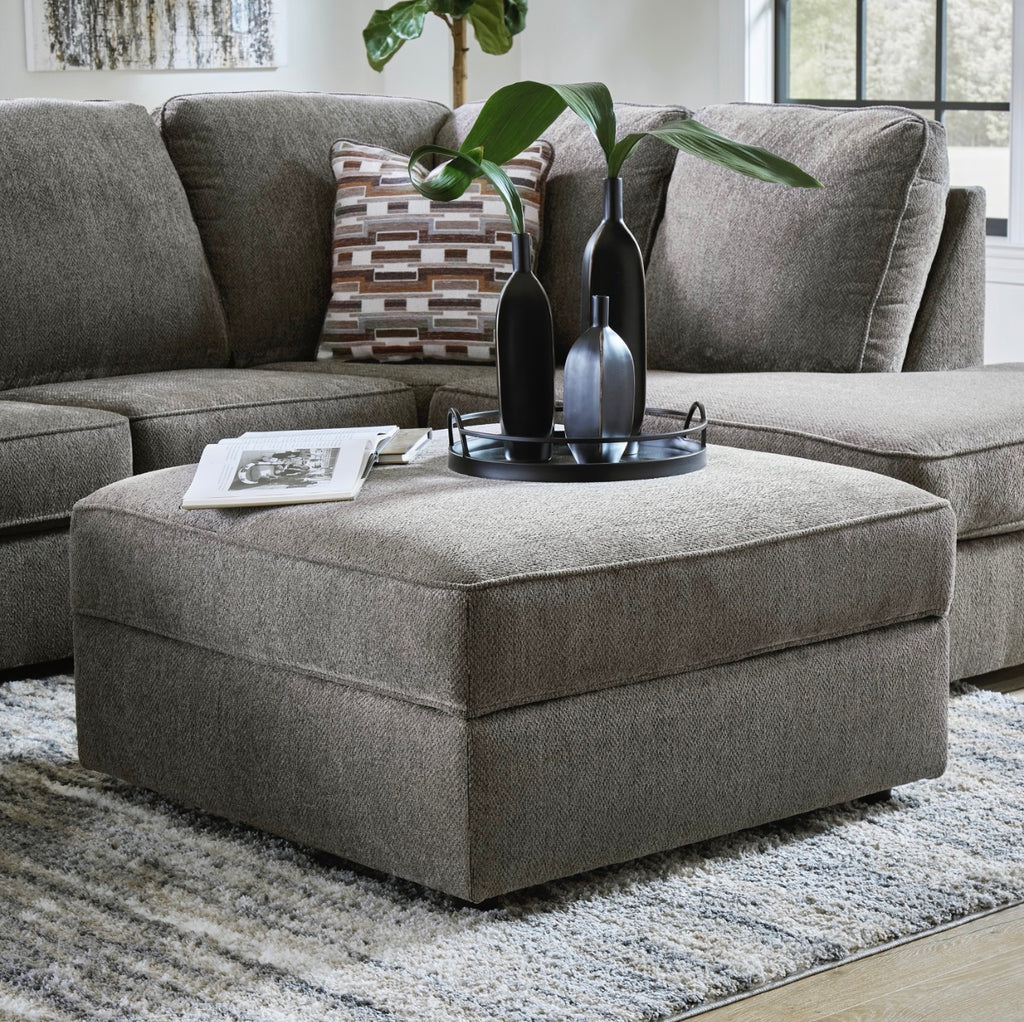 O'Phannon Storage Ottoman w/ Tabletop image 1