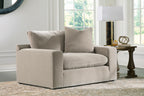 Maxton Heights Oversized Chair