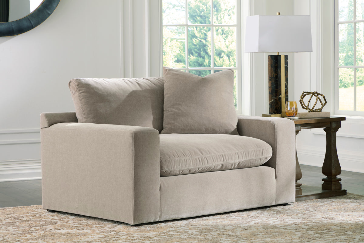 Maxton Heights Oversized Chair