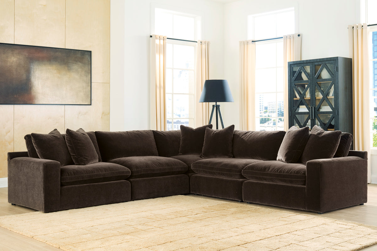 Maxton Heights 5 Piece