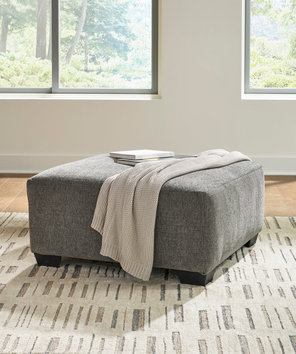 Newellen Ottoman