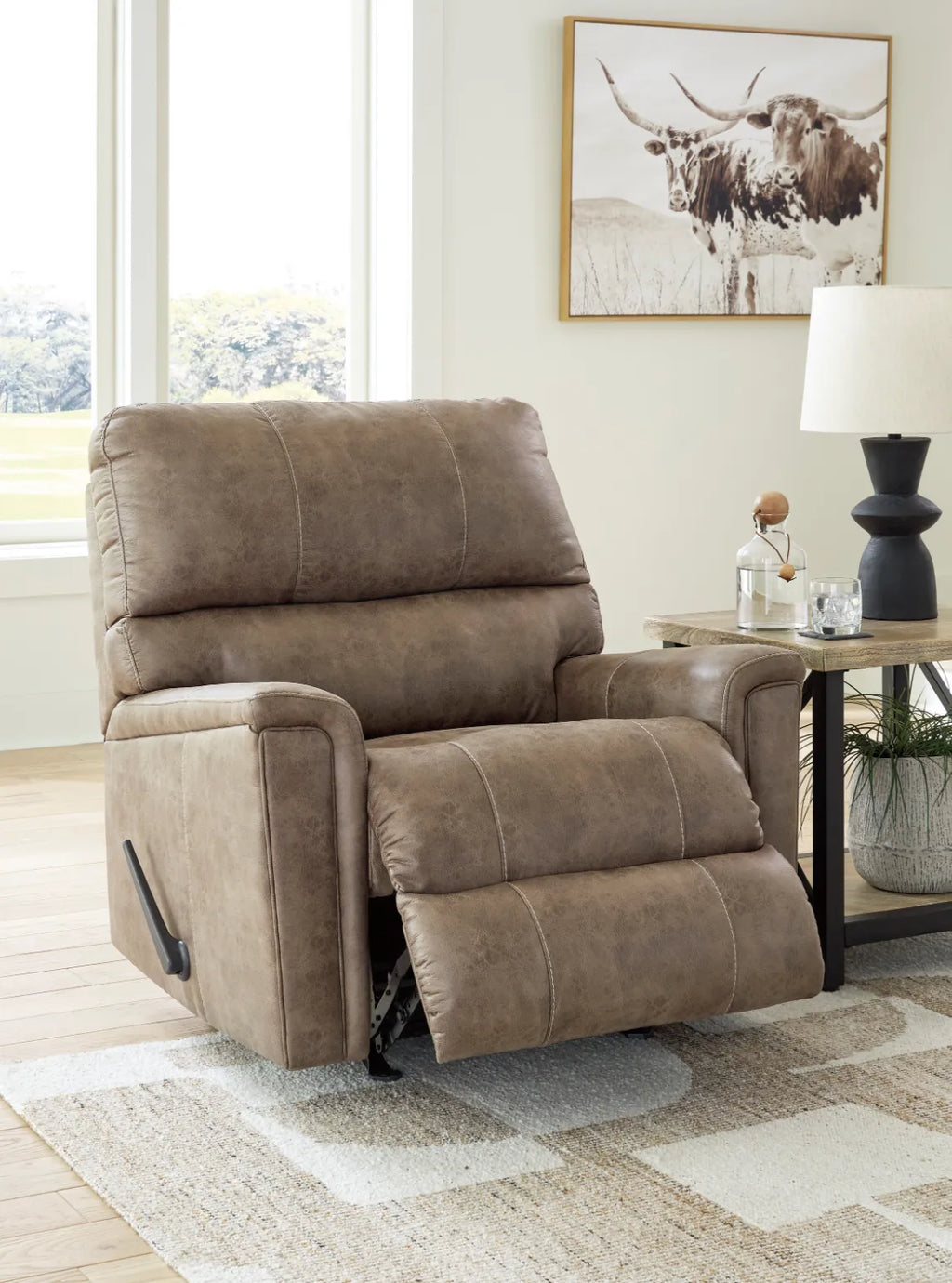 Navi Recliner image 0