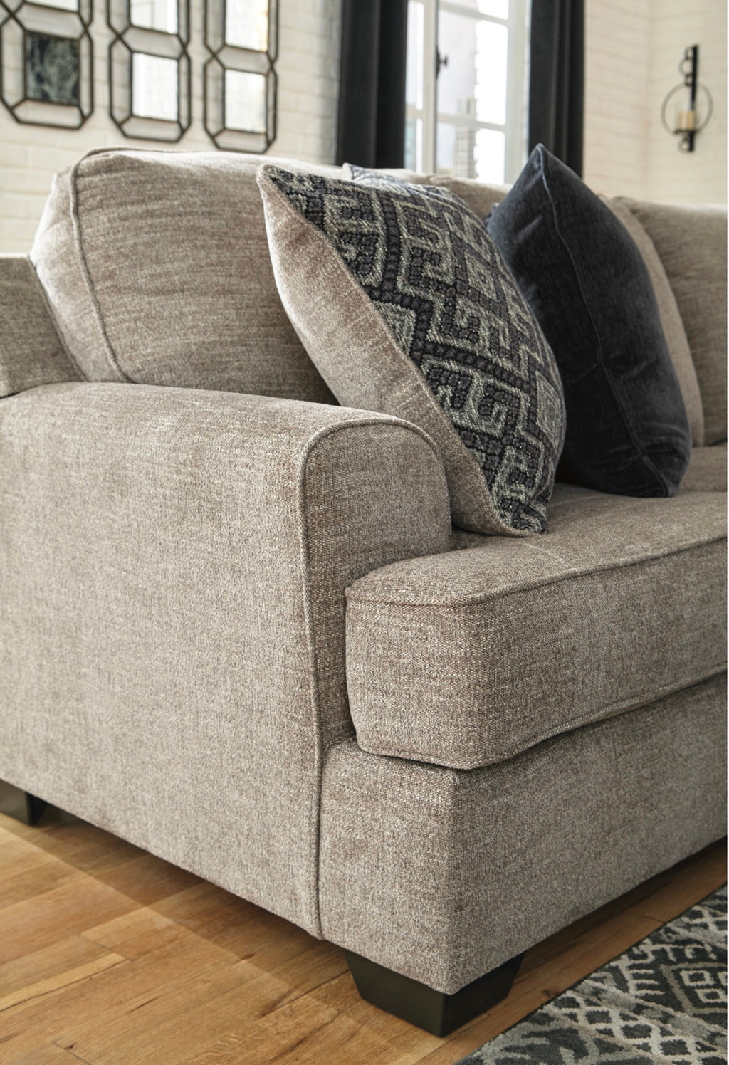 Bovarian 2 Piece Sectional image 2