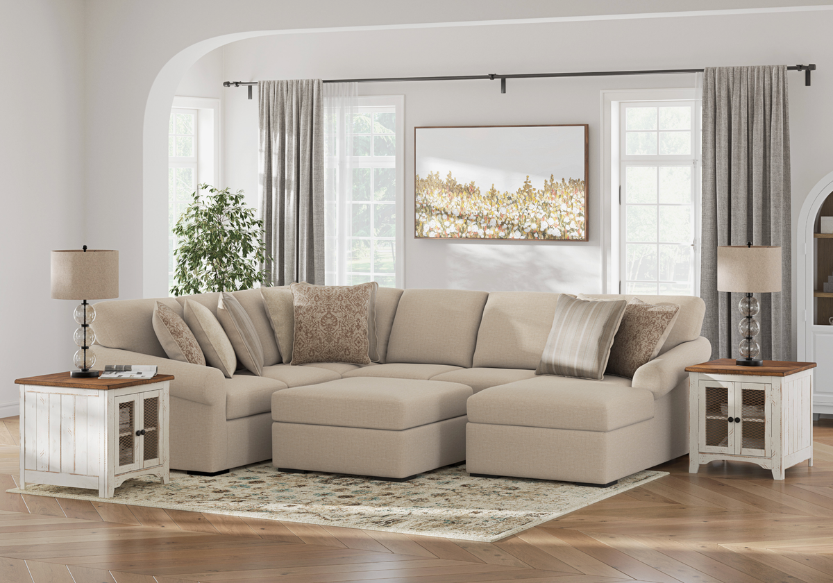 Ladymae 4 Piece Sectional with Chaise (Nuvella Performance Fabric) image 3