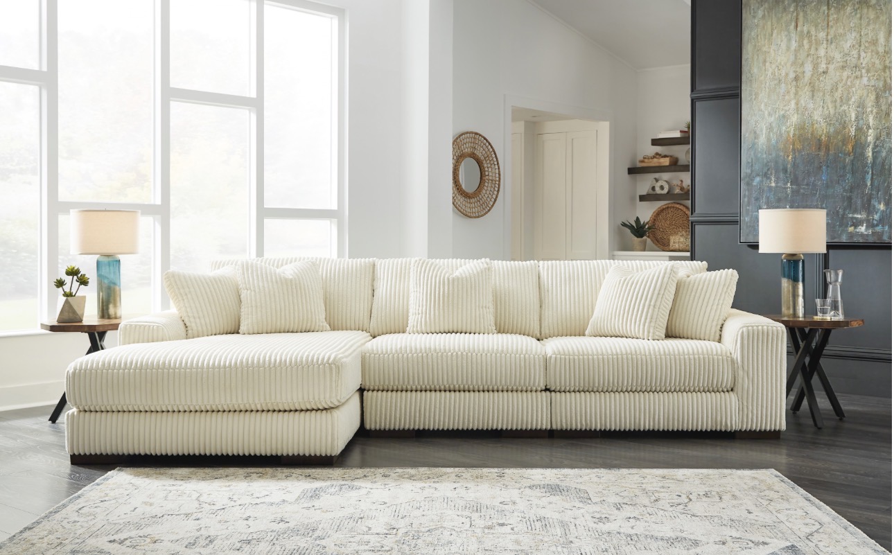 Lindyn 3 Piece Sectional w/ Chaise - Image 2
