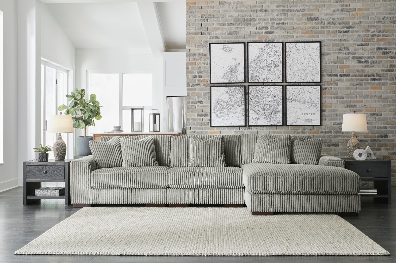 Lindyn 3 Piece Sectional w/ Chaise
